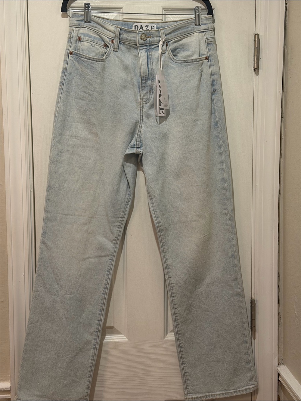 Women's Light Wash Straight Leg Jeans